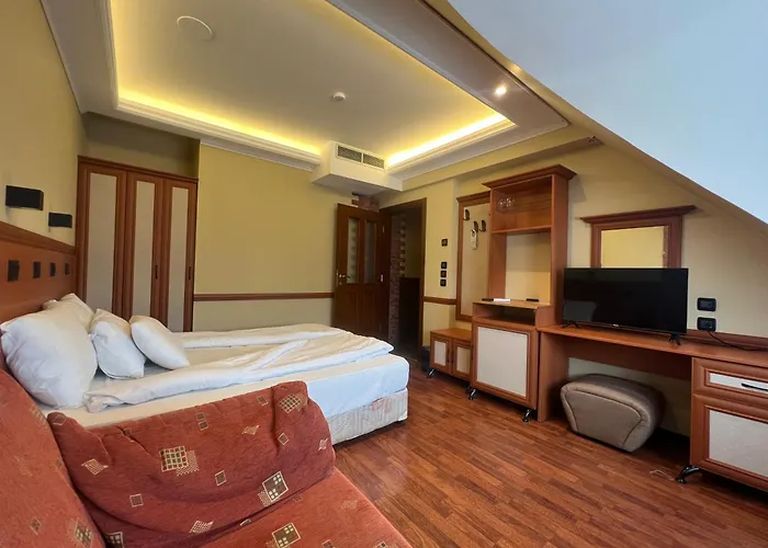 California Hotel