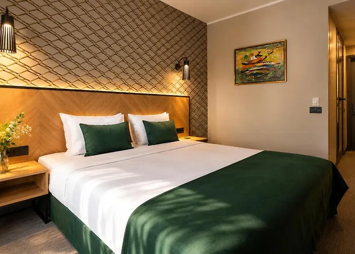 Vitosha Park Hotel - Free Pool & Parking